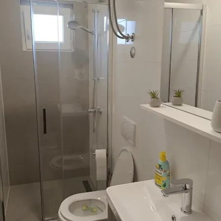 Apartman Family Covic 2 By Guide *