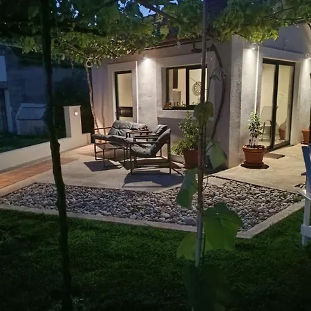 Apartamento Family Covic 2 By Guide Opuzen (Dubrovnik-Neretva)